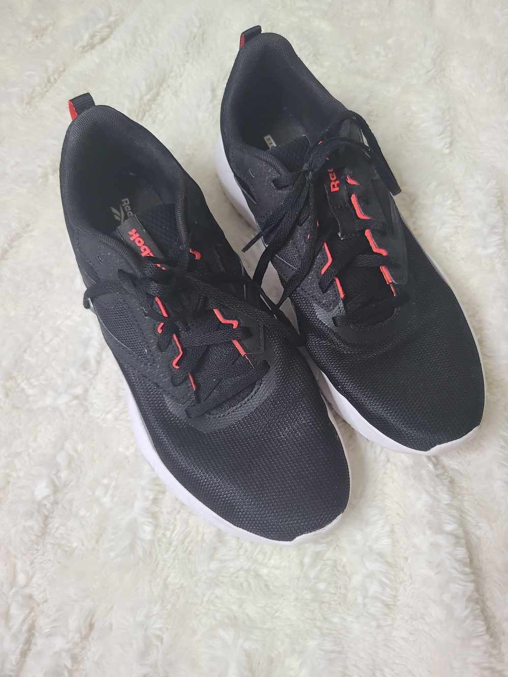 Reebok Men's Black Sneakers with Red Accents and White Sole